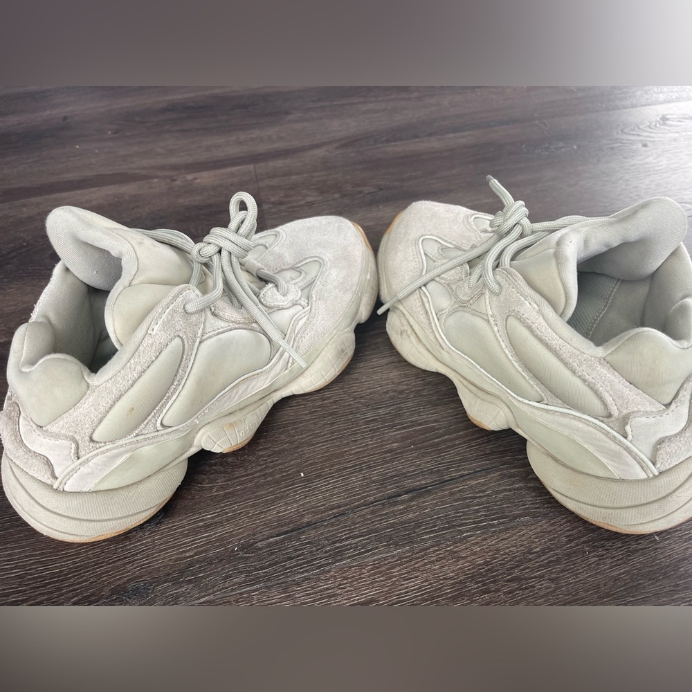 Yeezy - Picture 4 of 4